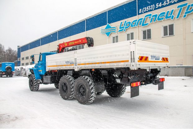 Автомобиль бортовой Урал 4320-60М с КМУ ИТ-80