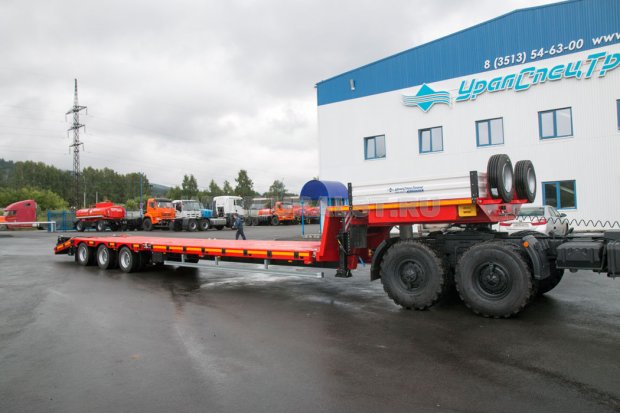 Полуприцеп-тяжеловоз (трал) 943000-123АУК-2К