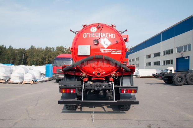 Автоцистерна нефтепромысловая АКН-10-ОД PNR