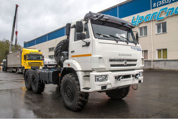 Седельный тягач Камаз 43118 УСТ-5453