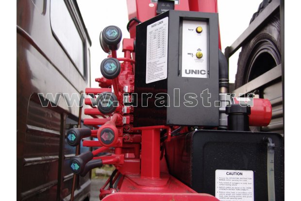 Бортовой с КМУ UNIC UR-V503 (тросовый) УСТ 5453 Урал 4320-1951-60