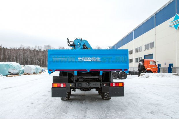 Урал 4320 с КМУ ИМ-240 с буром