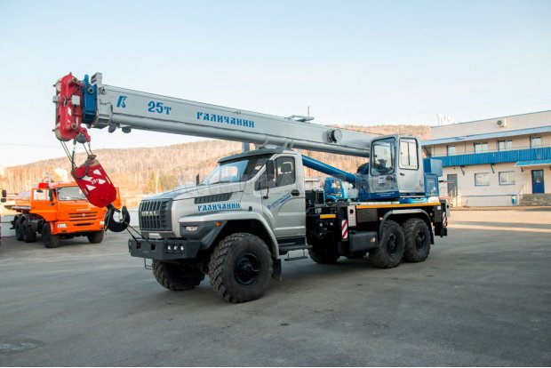 Автокран КС-55713-3Л-1 "Галичанин" Урал 4320 NEXT