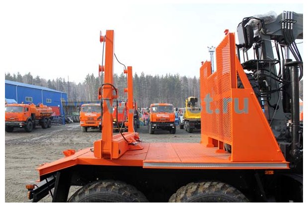 Лесовоз с ГМ СФ-85С УСТ 5453 Камаз 43118(CUMMINS)