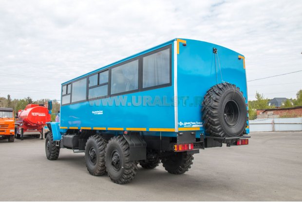 Автобус вахтовый Урал 3255-0013-61Е5-28