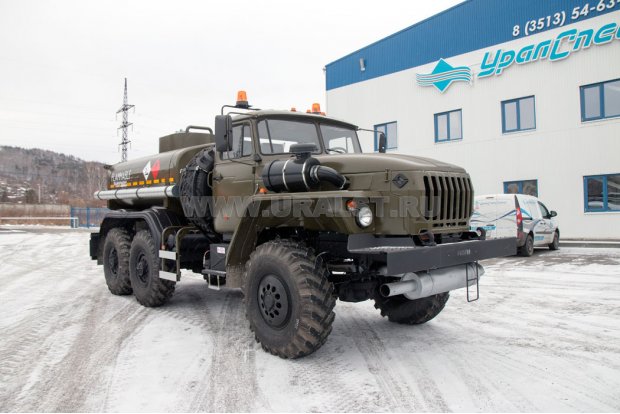 Автотопливозаправщик АТЗ-6,5Б УСТ-5453