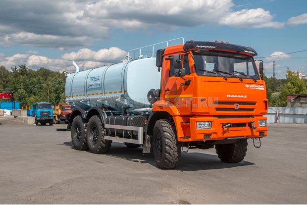 Автоцистерна для воды АЦПТ-10-3НО УСТ 5453 Камаз 43118-50 насос, обогрев