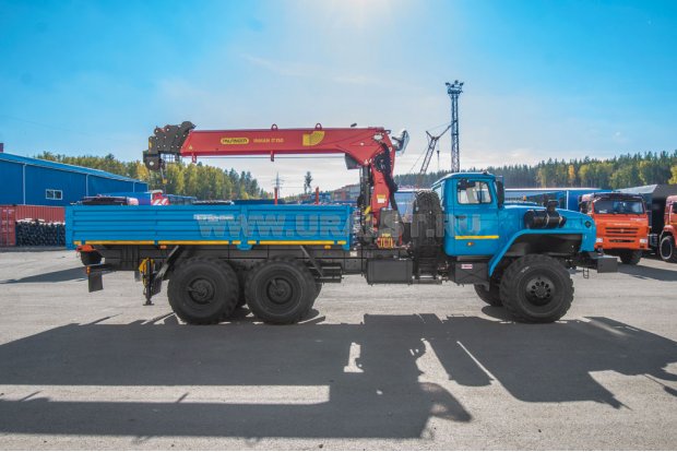Автомобиль бортовой с КМУ ИТ-150 (тросовый) УСТ 54532Е Урал 4320-60Е5