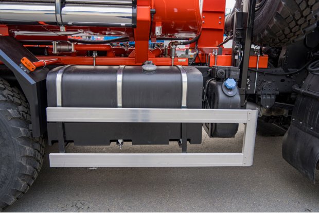 Боковая защита