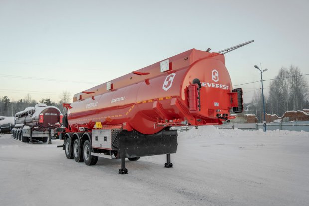 Полуприцеп цистерна безрамная для вездеходов ППЦ 28К-32-3 (колымбак)