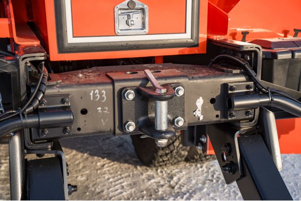 Заднее сцепное устройство