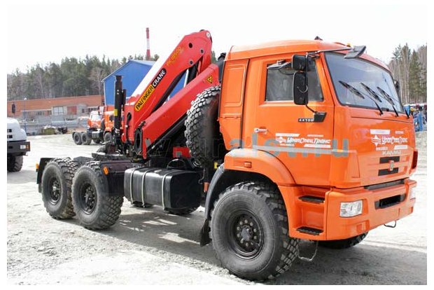 Седельный тягач Камаз с КМУ Palfinger