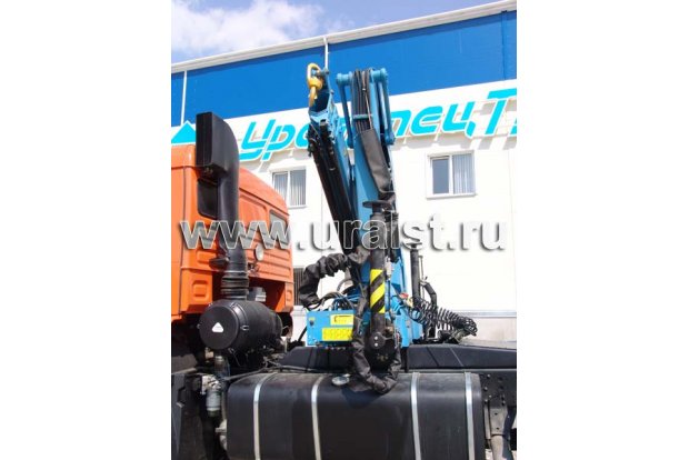 Седельный тягач КамАЗ-65225 с КМУ ИМ-95