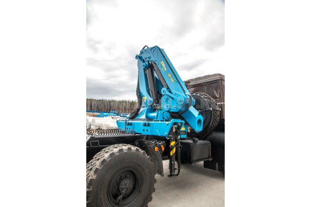 Седельный тягач с КМУ ИМ-240N-04 УСТ 5453 Урал 44202-82Е5