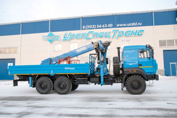 Автомобиль бортовой Урал 4320-82М с КМУ DONGYANG SS2036