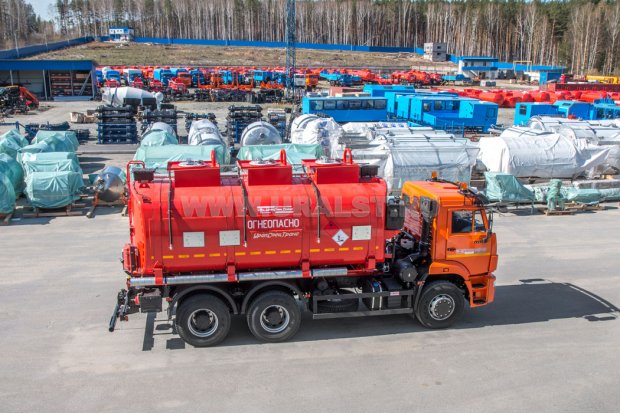 Автоцистерна бензовоз АЦ-20-3 УСТ 5453 Камаз 6520-53 с насосом, доработка под ДОПОГ