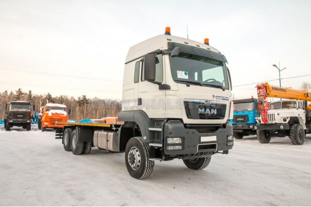 Контейнеровоз MAN TGS 33.440 (навесное оборудование)