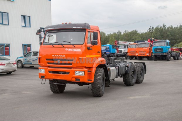 Седельный тягач Камаз 43118 УСТ-5453