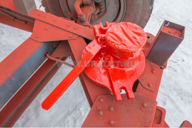 Приемный лючок