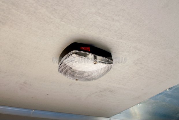 Плафоны освещения с выключателем на корпусе