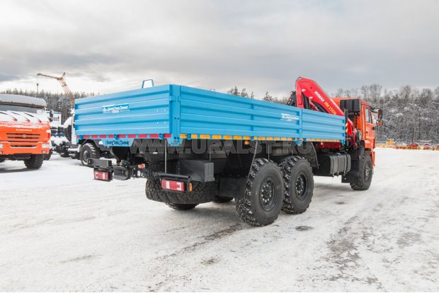 Автомобиль бортовой с КМУ ИМ-150N УСТ 5453 Камаз 43118-50