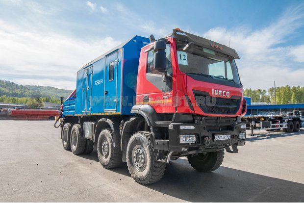Автофургон ПАРМ с КМУ ИМ-95 IVECO-AMT 8х8