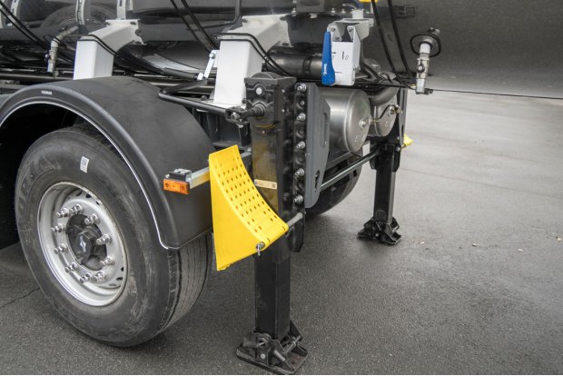 Опорное устройство