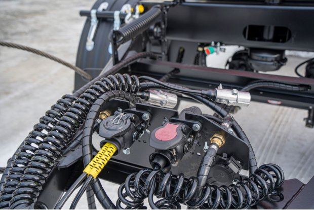 Пневмо и электро розетки