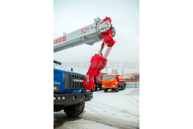 Автокран КС 55733-26 "Челябинец" Урал 4320-74Е5 NEXT