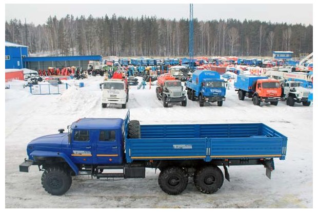 Бортовой автомобиль