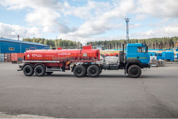 Полуприцеп цистерна нефтевоз УСТ-94651