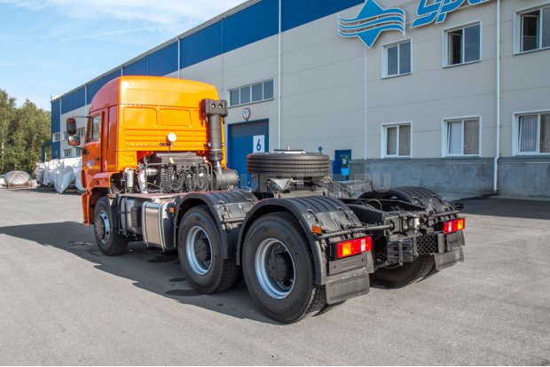 Седельный тягач Камаз 6460-26001-73