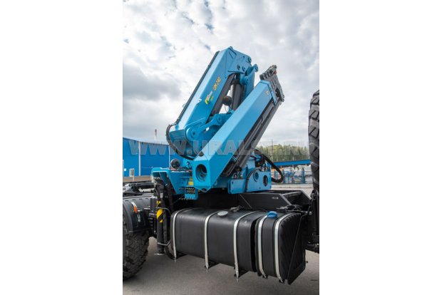 Седельный тягач с КМУ ИМ-240-04 УСТ 5453 Камаз 43118-50 сп. м.