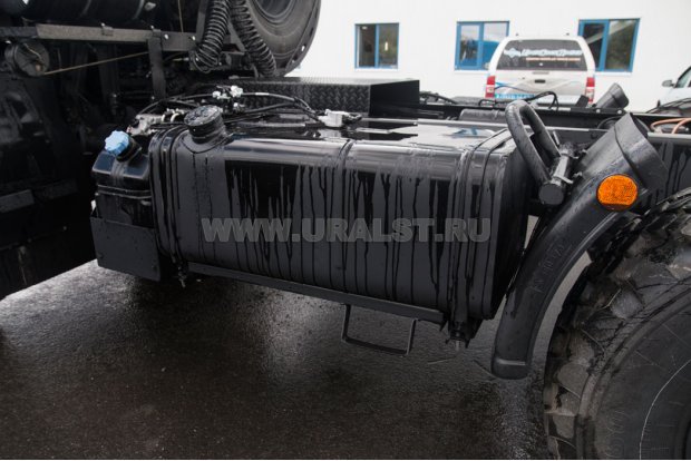 Седельный тягач Урал 44202-3511-82Е5