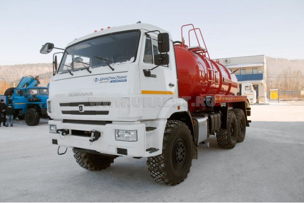 Вакуумная машина МВ-10 КО УСТ 5453 Камаз 43118-50, наружн. шпангоуты. 5 мм, подогрев