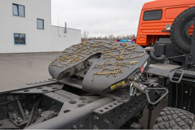 Седельно сцепное устройство