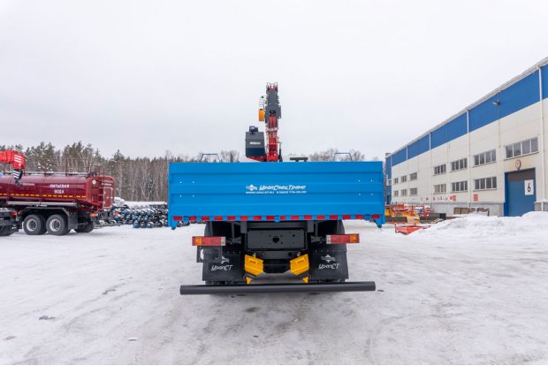 Бортовой автомобиль УСТ 5453 с КМУ ИТ-150 SHACMAN (ШАКМАН) SX32586V385 (6х6)