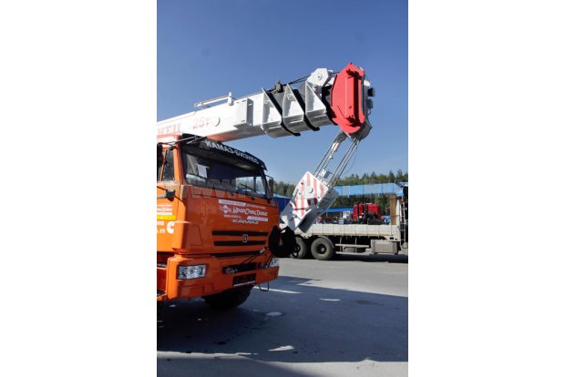 Автокран КС 55732 "Челябинец" Камаз 43118RF