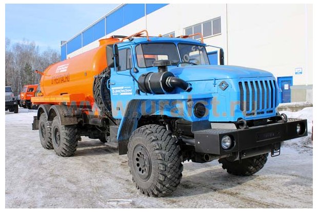Автоцистерна Урал