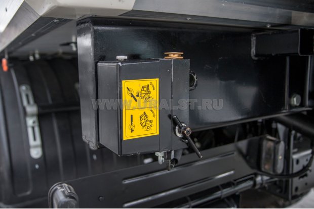 Автобус вахтовый 22+2 базовый УСТ 5453 Камаз 5350-66(D5) сэндвич