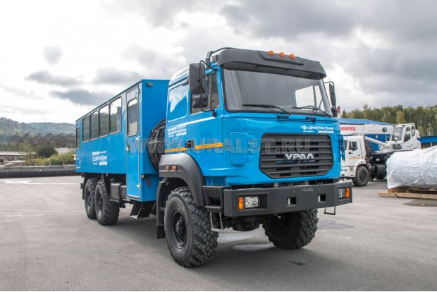 Вахтовый автобус Урал 4320-82М 28 мест УСТ-5453