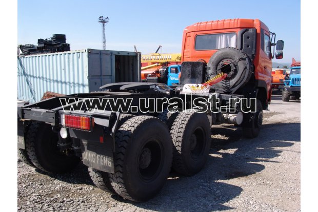 Седельный тягач DONGFENG
