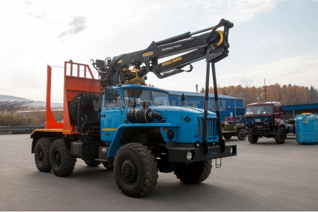 Лесовоз с ГМ VM10L УСТ 5453 Урал М 5557-72Е5