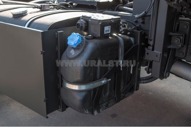 Седельный тягач Камаз 44108 (CUMMINS 340, ZF) ЛВЖ ГФ, доработка под ДОПОГ