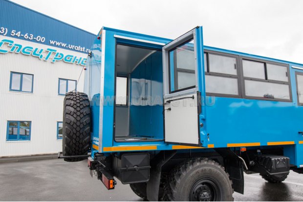 Автобус вахтовый Урал 32552-3020-79Е5 ГПА