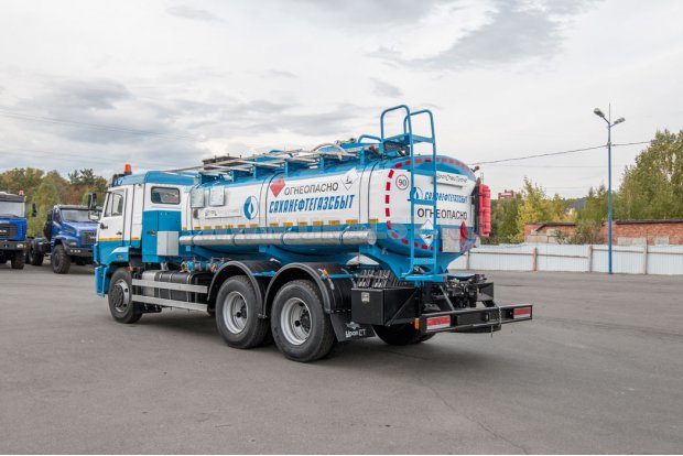 Автотопливозаправщик АТЗ-11-2 УСТ 5453 Камаз 65115-50