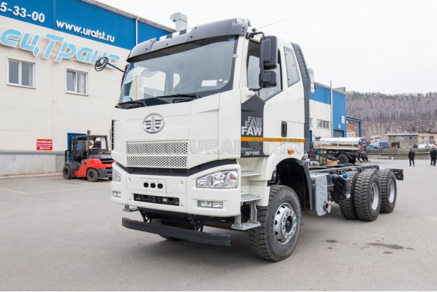 Шасси FAW CA3250 6х4, 390л.с., база 3800