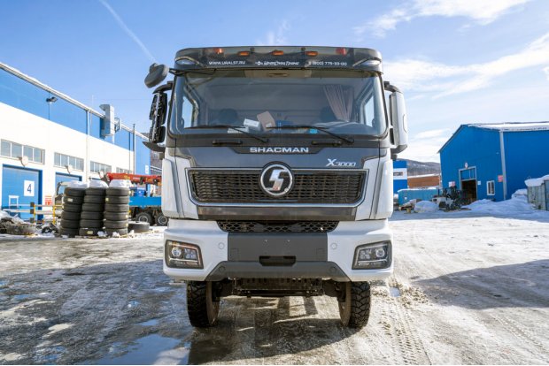 АТЗ-17-2 два отсека, УВТ-40, УСТ 5453, SHACMAN (ШАКМАН) SX32586V385 6х6, 315/80R22.5, КБ 4575 мм.
