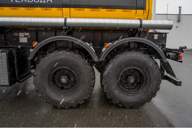 Оси полуприцепа