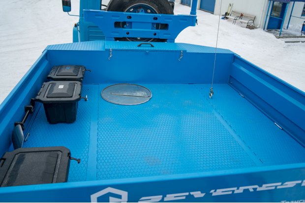 Бортовая платформа на гусаке